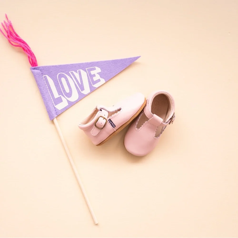 Riley T-Straps - Scalloped - Sweet Pink - Picture 3 of 15